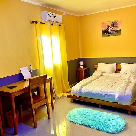 Residence Hotel Lux Fairborn - Port Gentil Dış mekan fotoğraf